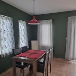 Xenia Apartment *